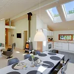 Thorine - 750m From The Sea By Interhome