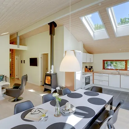 Casa de Férias Thorine - 750m From The Sea In Ne Jutland By Interhome *