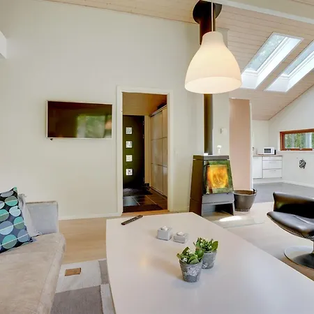 Thorine - 750m From The Sea In Ne Jutland By Interhome