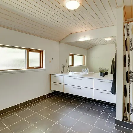 Thorine - 750m From The Sea By Interhome Vakantiehuis *